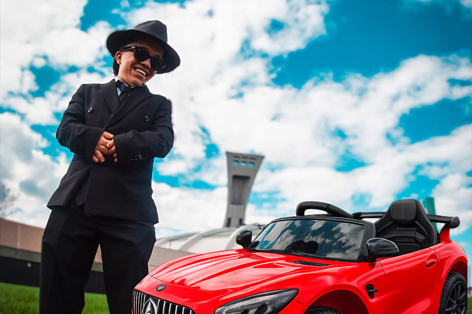 Mini ride rental with dwarf in Montreal