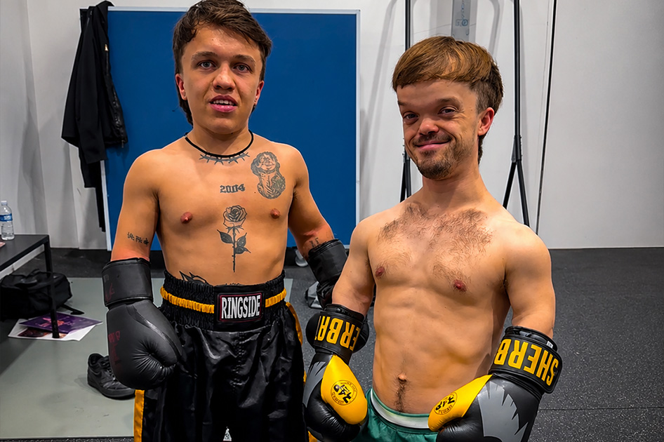 Dwarf boxing match in Montreal